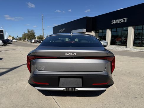 Certified 2025 Kia K4 LXS image 5