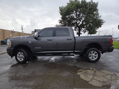 Used 2024 RAM 2500 Laramie w/ Safety Group AWD/4WD image 19