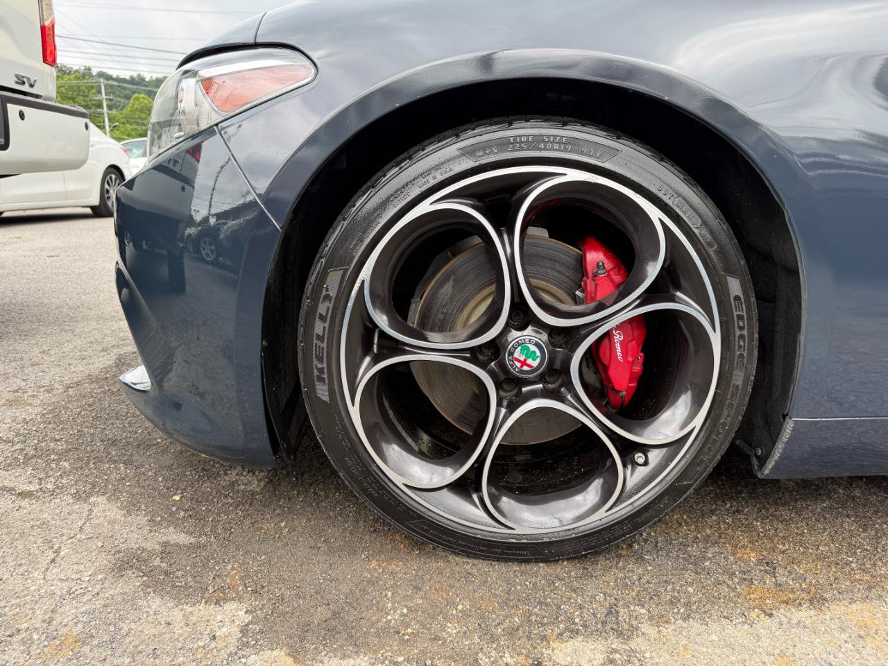 Used 2019 Alfa Romeo Giulia Ti Sport w/ Quick Order Package 22U Sport RWD image 10