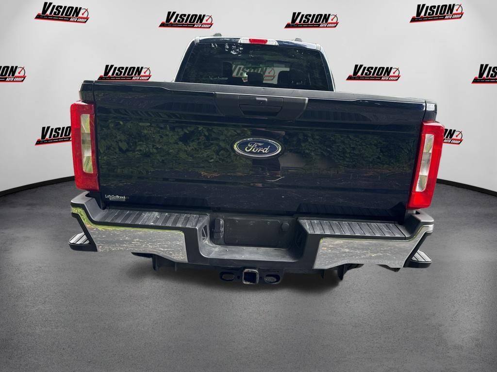 Used 2024 Ford F250 XLT w/ Snow Plow/Camper Package AWD/4WD image 6
