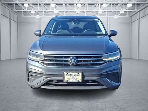 Certified 2022 Volkswagen Tiguan SE AWD/4WD image 2