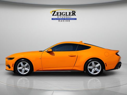 Used 2026 Ford Mustang Coupe RWD image 4