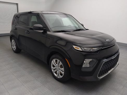 Used 2020 Kia Soul LX FWD image 13