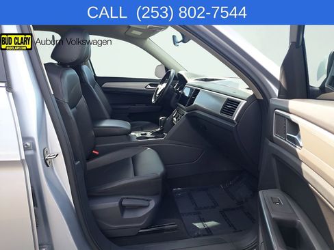 Used 2018 Volkswagen Atlas SE AWD/4WD image 18