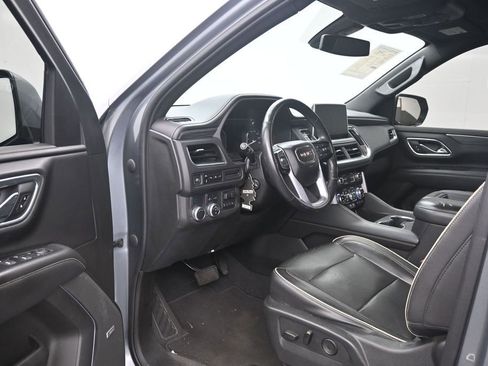 Used 2021 GMC Yukon SLT w/ SLT Luxury Plus Package RWD image 9