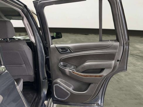Used 2020 Chevrolet Tahoe 4WD w/ Remote Keyless Entry Package image 17
