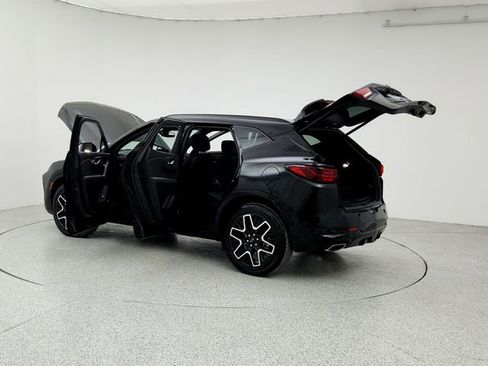 Used 2023 Chevrolet Blazer RS w/ Enhanced Convenience Package image 12