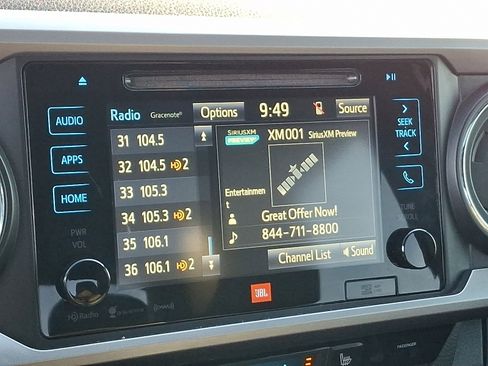 Used 2016 Toyota Tacoma Limited image 18