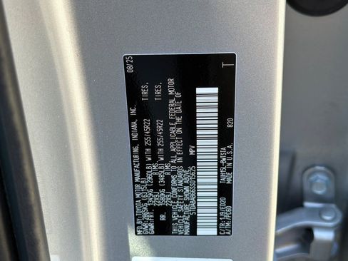 Used 2025 Lexus TX 500h AWD w/ Technology Package image 40
