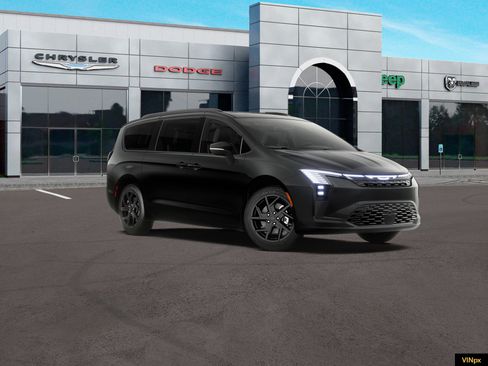 New 2027 Chrysler Pacifica Limited AWD/4WD image 11