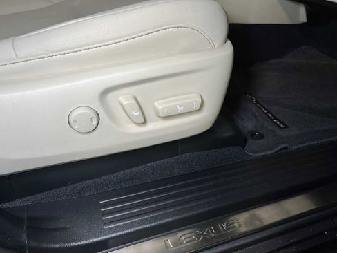 Used 2023 Lexus GX 460 Premium w/ Premium Plus Package image 14