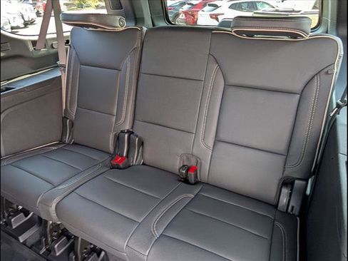 New 2026 Chevrolet Suburban Premier AWD/4WD image 11