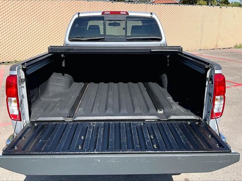 Used 2018 Nissan Frontier SV w/ Value Truck Package AWD/4WD image 27