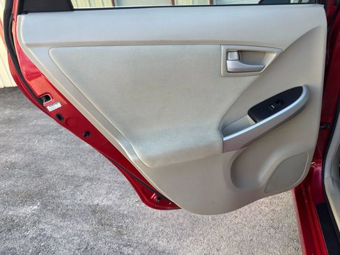 Used 2011 Toyota Prius Two image 8