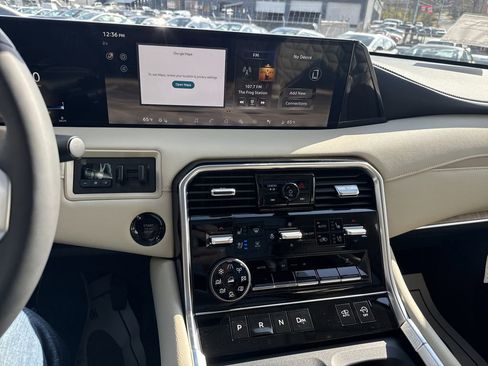 New 2026 Nissan Armada Platinum Reserve image 13