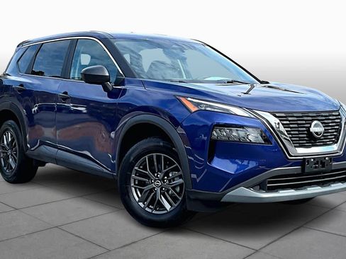 Used 2023 Nissan Rogue S image 3