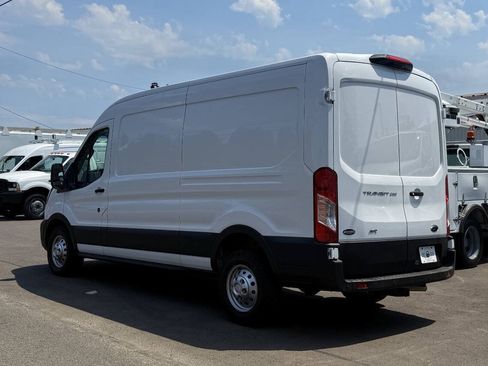 Used 2023 Ford Transit 250 Medium Roof AWD image 5