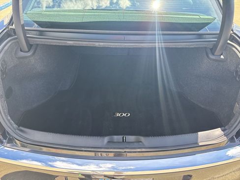 Used 2013 Chrysler 300 C image 25