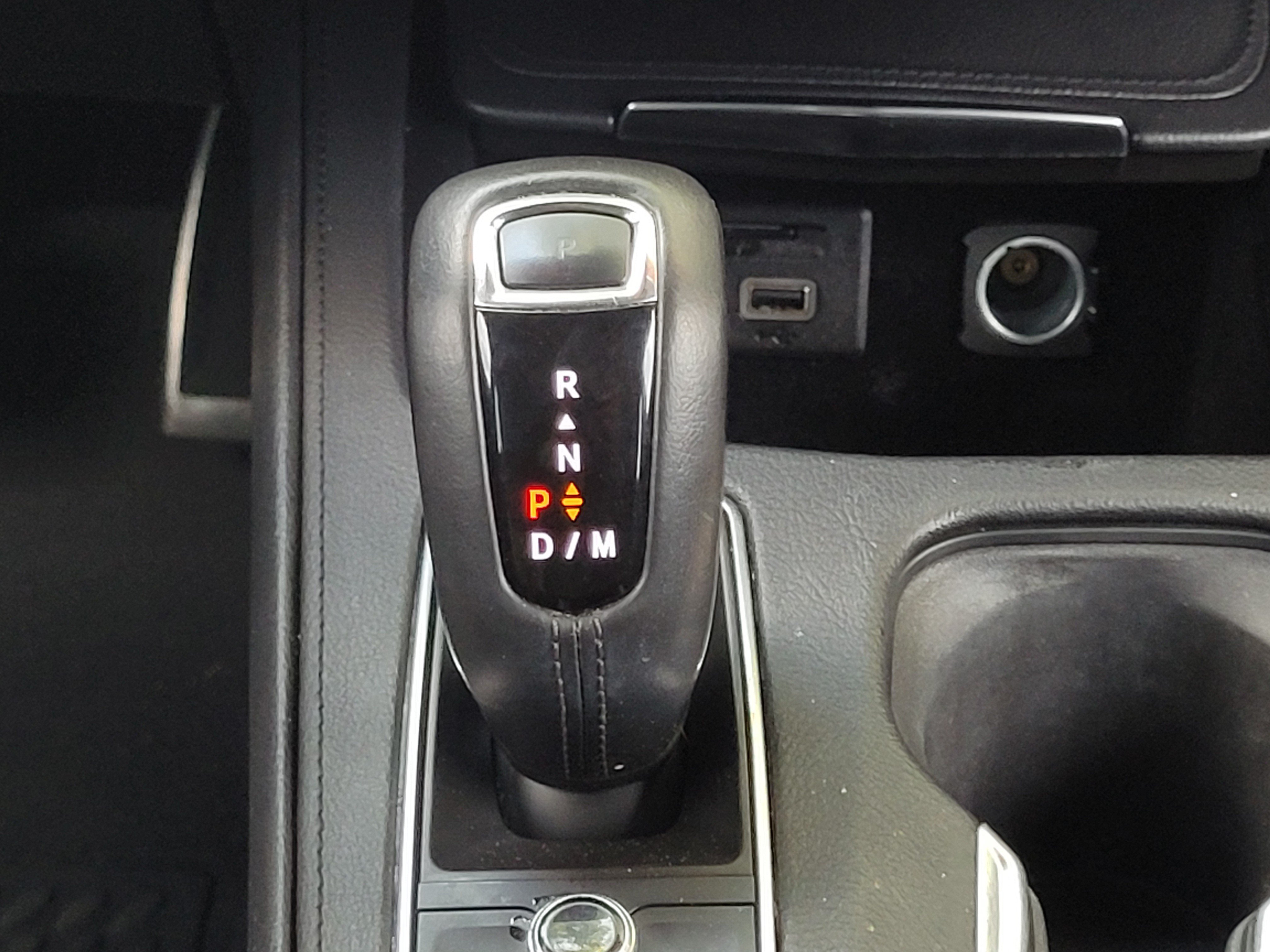Used 2019 Cadillac XT4 Sport w/ Driver Awareness Package FWD image 18