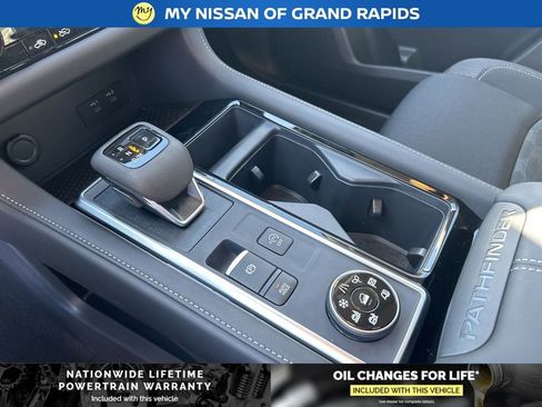 New 2026 Nissan Pathfinder SV image 19