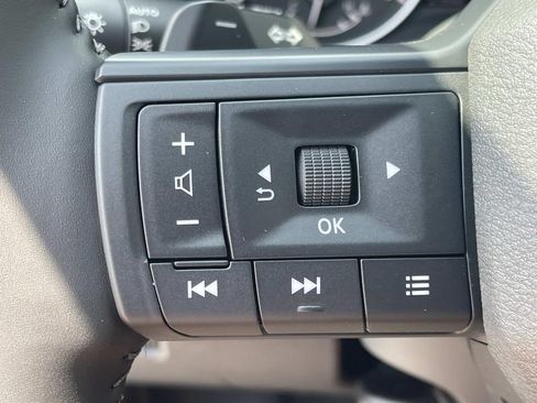 New 2026 Nissan Rogue SV AWD/4WD image 32