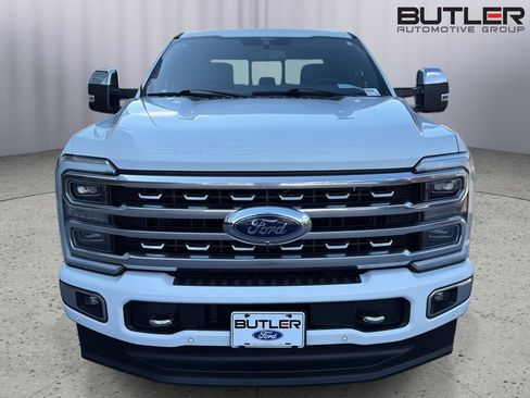 Used 2024 Ford F250 Platinum AWD/4WD image 8
