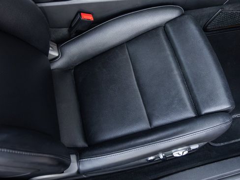 Used 2018 Porsche 911 Turbo image 42