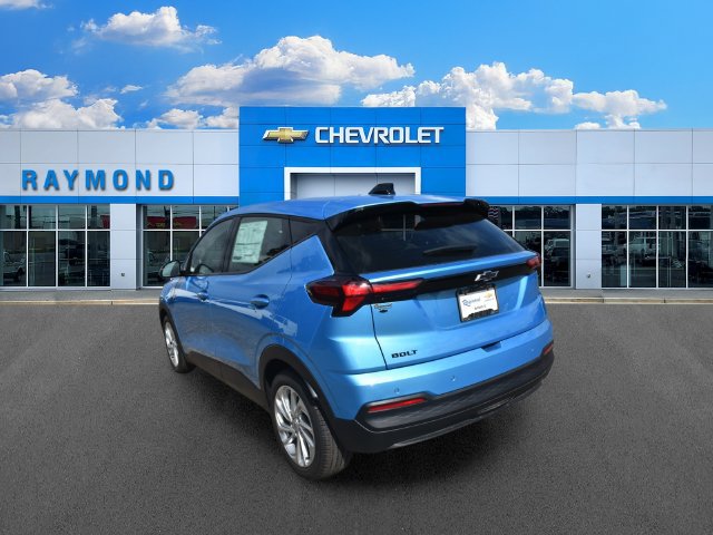 New 2027 Chevrolet Bolt LT w/ Comfort Package FWD image 6