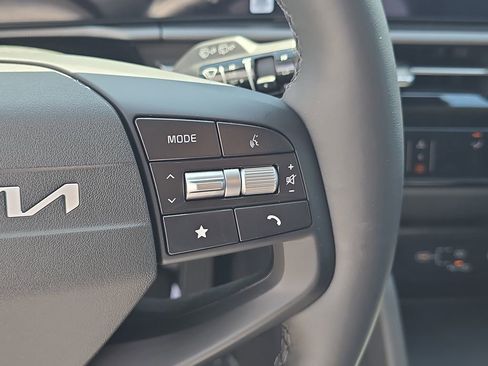 New 2026 Kia Sportage LX FWD image 31