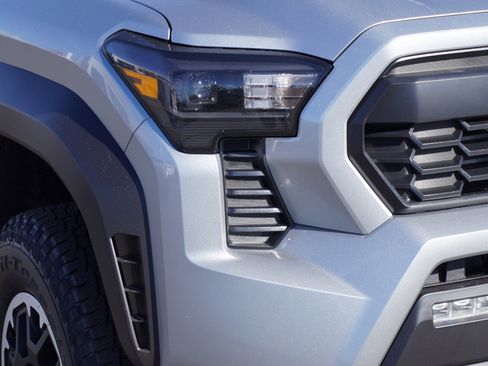 New 2026 Toyota Tacoma TRD Off-Road image 3