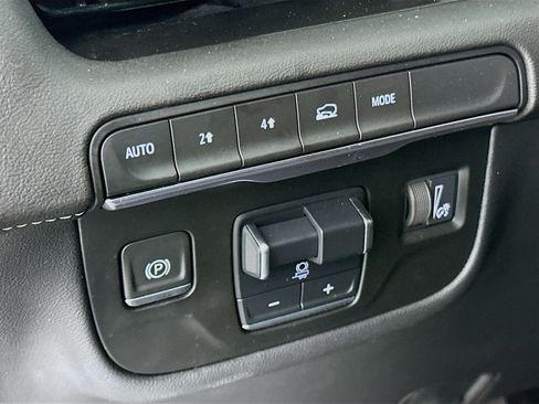 Used 2023 Cadillac Escalade Sport image 17