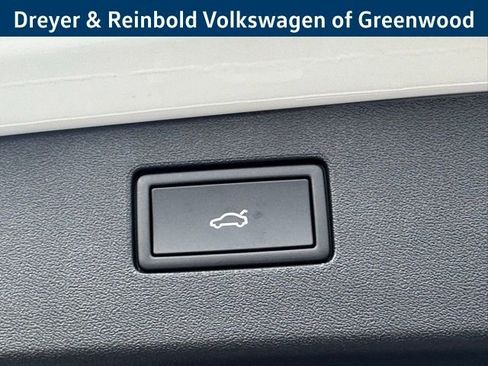 New 2026 Volkswagen Tiguan SE image 31