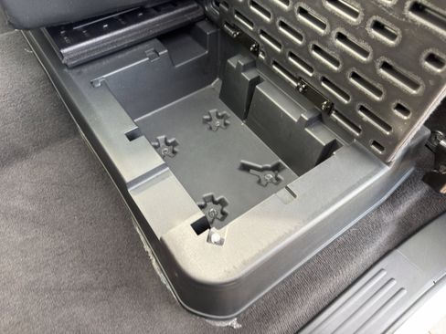 Used 2021 Nissan Titan PRO-4X w/ Pro-4x Convenience Package image 75