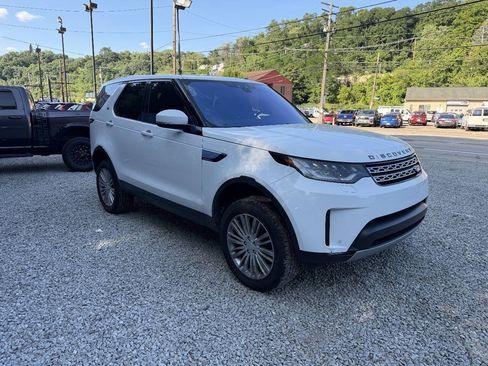 Used 2017 Land Rover Discovery HSE AWD/4WD image 6