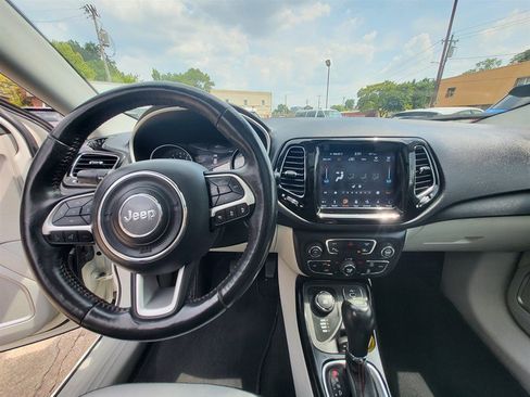 Used 2019 Jeep Compass Limited w/ Advanced Safety Group AWD/4WD image 15