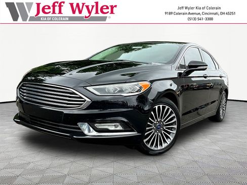 Used 2017 Ford Fusion SE w/ Fusion SE Technology Package FWD image 1