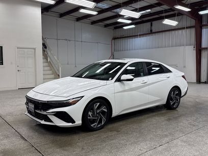 Used 2024 Hyundai Elantra Limited