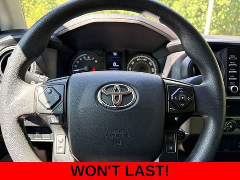 Used 2022 Toyota Tacoma SR RWD image 14