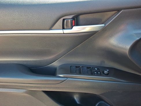 Certified 2023 Toyota Camry SE FWD image 12