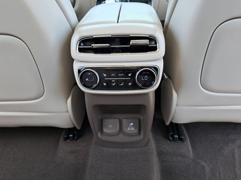 Used 2023 Genesis GV80 3.5T w/ Prestige Package AWD/4WD image 12