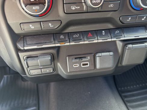 Used 2019 Chevrolet Silverado 1500 LT w/ All-Star Edition image 7