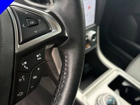Used 2024 Ford Edge SEL AWD/4WD image 18