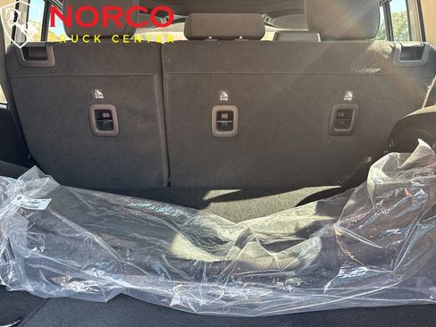 Used 2023 Jeep Wrangler Unlimited w/ Cold Weather Group image 11