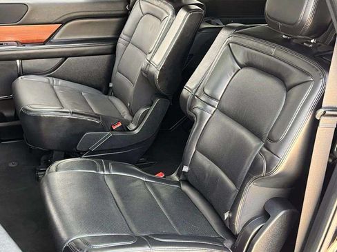 Used 2021 Lincoln Navigator L Reserve AWD/4WD image 11