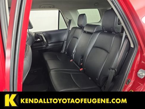 Used 2021 Toyota 4Runner TRD Off-Road Premium AWD/4WD image 20