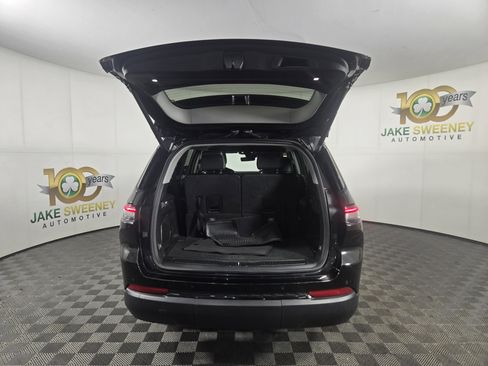 Used 2023 Jeep Grand Cherokee L Limited w/ Luxury Tech Group II image 35