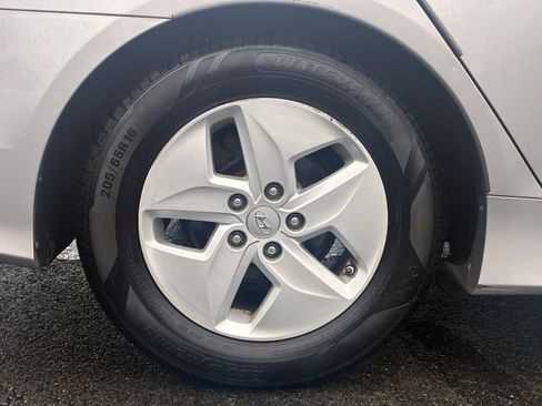 Used 2012 Hyundai Sonata Base image 46