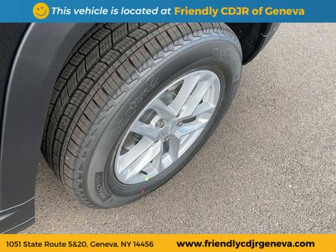 New 2025 Jeep Grand Cherokee Laredo X w/ Luxury Tech Group I image 27