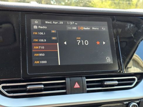 Certified 2021 Kia Niro LX FWD image 19