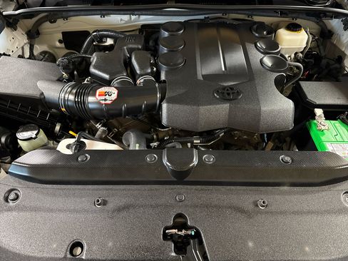 Used 2014 Toyota 4Runner Limited image 59